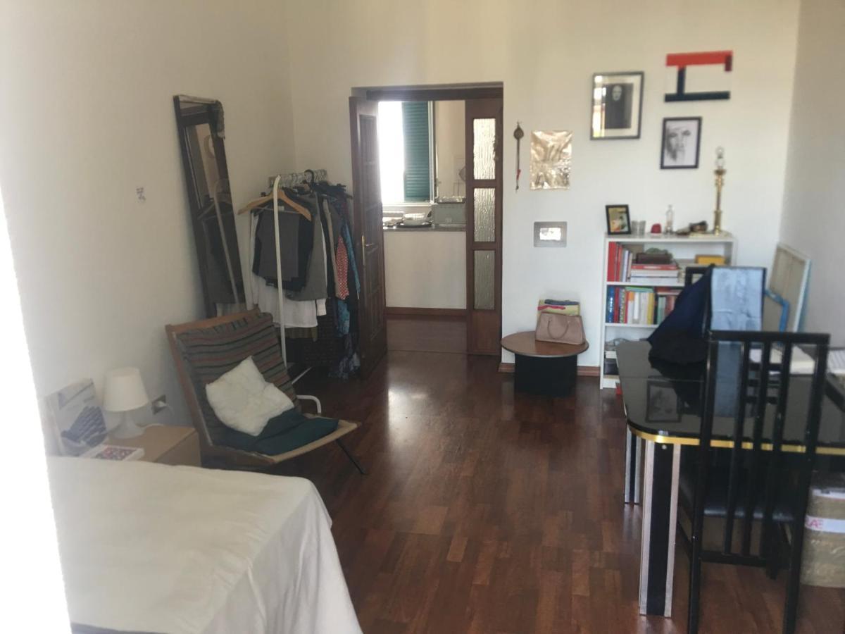 La casa del centro Napoli Esterno foto